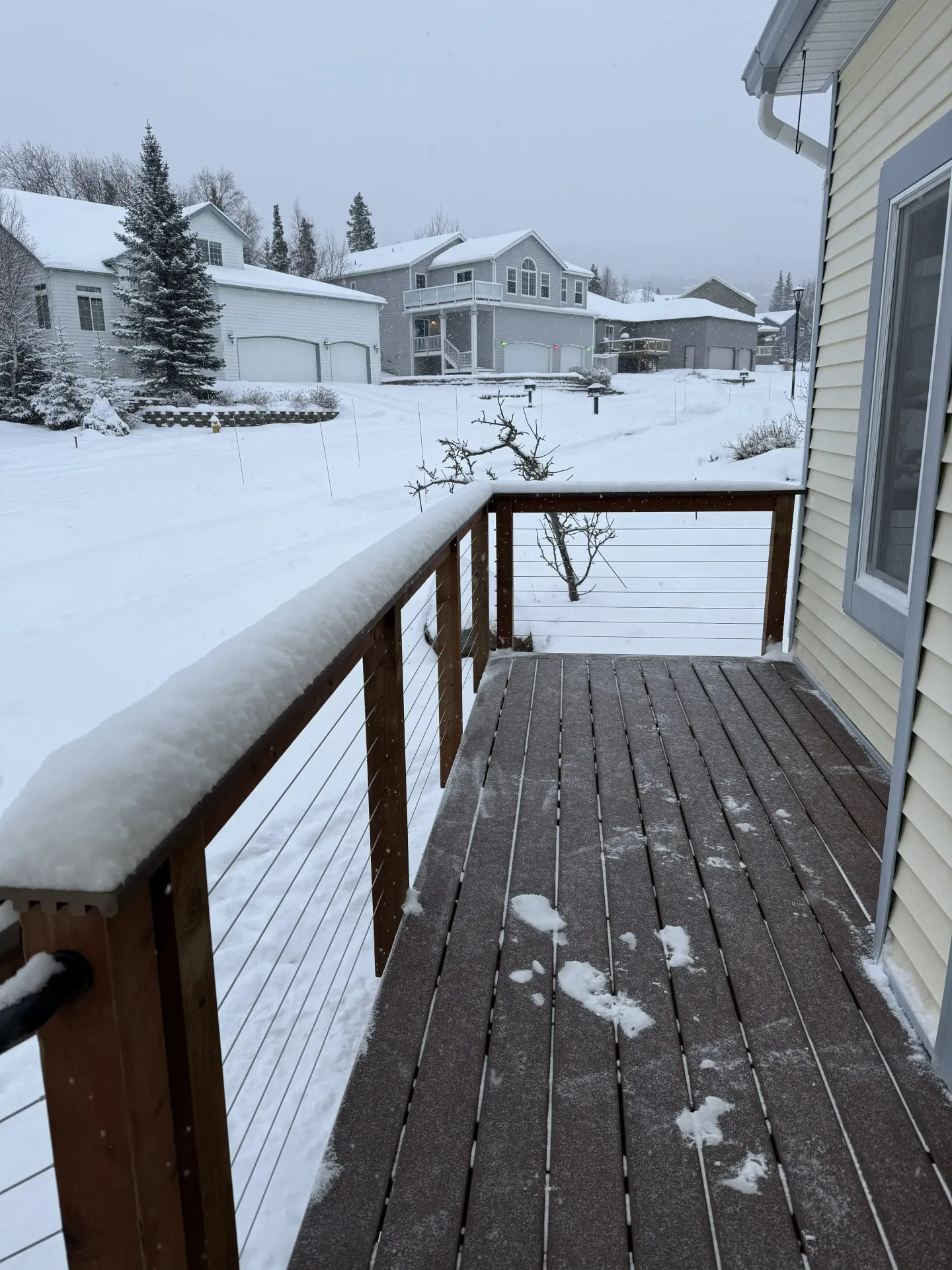 Wraparound deck angle